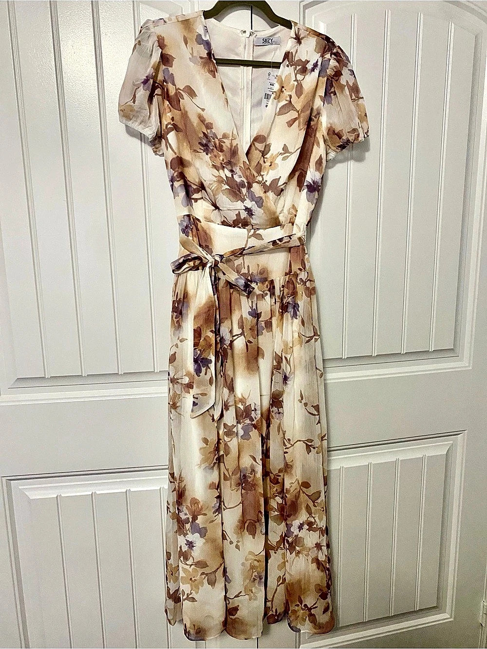 Suzy Shier Floral Print Textured Chiffon Midi Dress Medium NWT